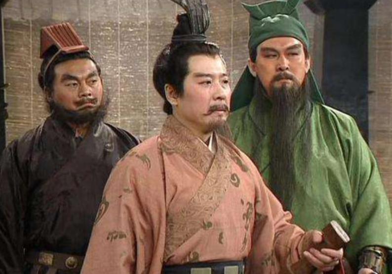 关羽一刀流出装与铭文选择有哪些技巧？