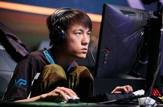 Dota中最逆天的5大后期英雄有哪些?他们的特点是什么? Dota中最逆天的5大后期英雄有哪些?他们的特点是什么?