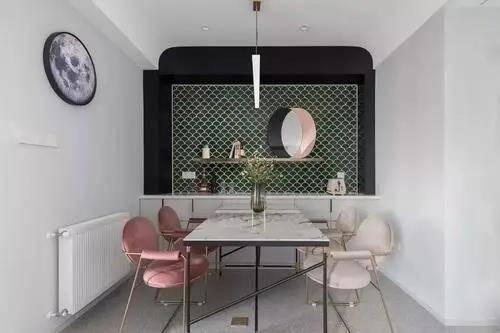 Showmaker卡萨丁出装推荐与玩法解析是什么？