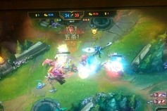 诺克萨斯之手血怒如何释放？技巧与策略是什么？