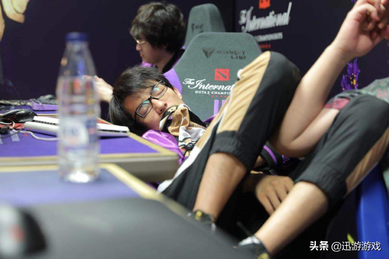 为什么Dota2两个人组队无法开局？解决方法是什么？